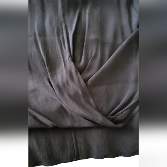 Loft sleeveless black top - Picture 4 of 4